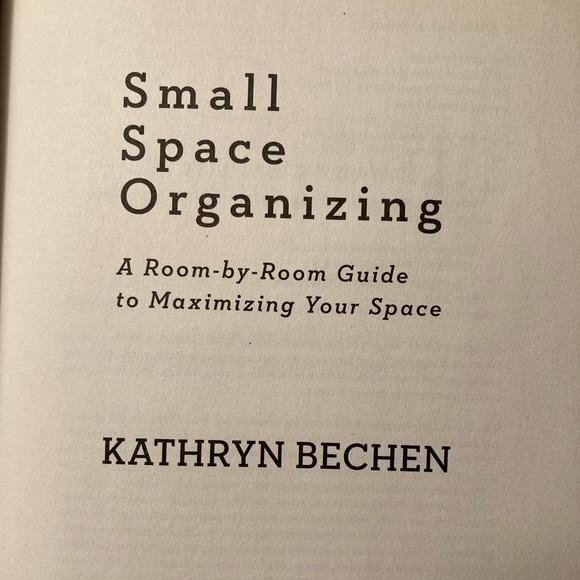 🆕 “Small Space Organizing” book by Kathryn Bechen - Picture 3 of 7